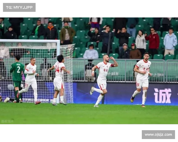 关键时刻替补球员集体爆发展现球队韧性助力逆转赢得关键胜利